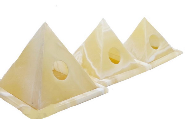 Pyramid candle holder