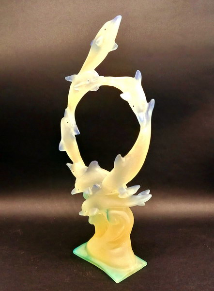 7 Dolphins Crestaline ??Stone