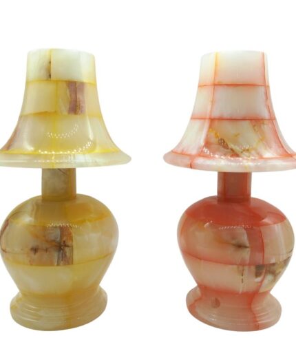 Lit Onyx Lamp with Candle – Soft Glow Lighting Effect